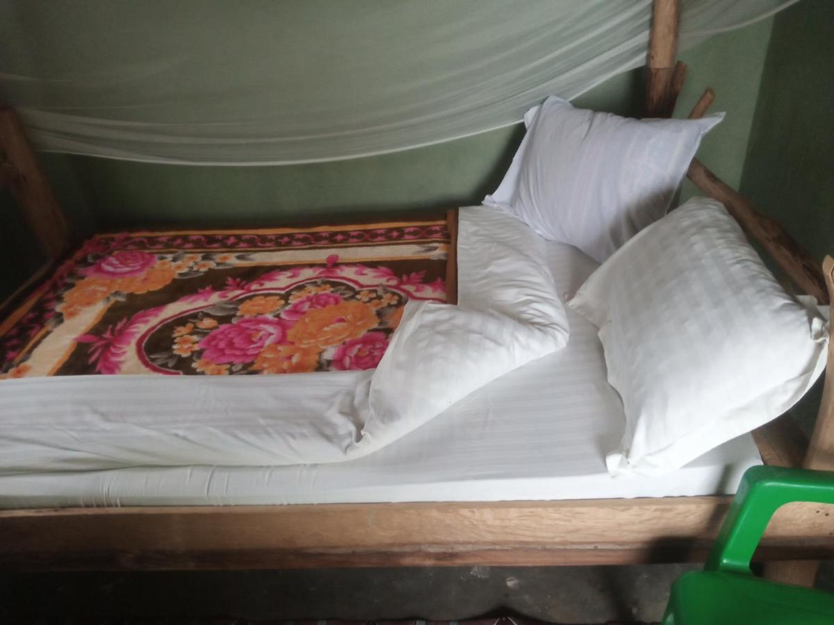 Lake Lyantonde Eco Campsite Original Fort Portal Kültér fotó